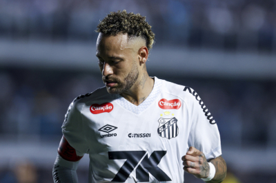 Травмированный Неймар заявил о готовности сыграть за «Сантос»