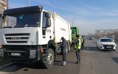 В Алматы усилили контроль спецтранспорта по вывозу мусора