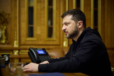 Дмитриев усомнился в заявлении Зеленского об отношении Трампа к нему как к сыну