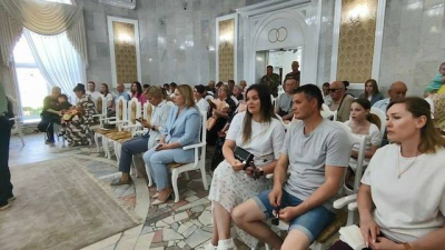 &laquo;Человек жив, пока жива о нем память&raquo;: в Нижнекамске наградили родных бойцов, павших в зоне СВО