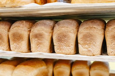 В пекарне под Челнами мужчина устроил дебош с пиротехникой