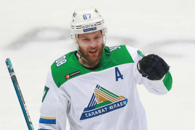 Экс-нападающий &laquo;Салавата Юлаева&raquo; Умарк официально завершил карьеру