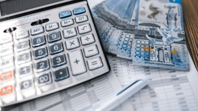 Женщины в РК зарабатывают меньше мужчин, а самозанятые меньше наемных работников