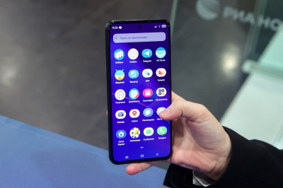Роскачество: 13 из 20 зарядок для смартфона оказались небезопасны