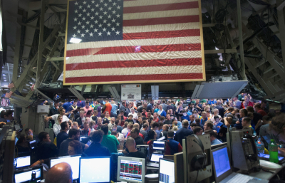 Фондовый рынок США стабилизировался после распродажи на Уолл-стрит