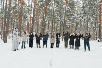 Казанские школьники изучили биологию на лыжной прогулке по экотропе СИБУРа