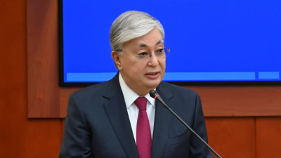 Токаев заявил, что в Казахстане исчезла семейно-клановая система