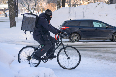 Мошенники стали обманывать россиян под видом курьерской доставки от&nbsp;родственника