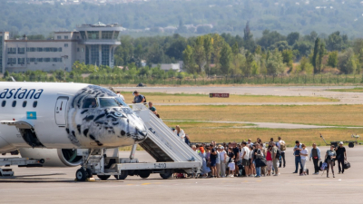С неожиданным инцидентом столкнулись казахстанцы на рейсе Air Astana