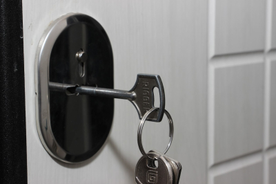 Крупную квартирную аферу расследуют в Астане